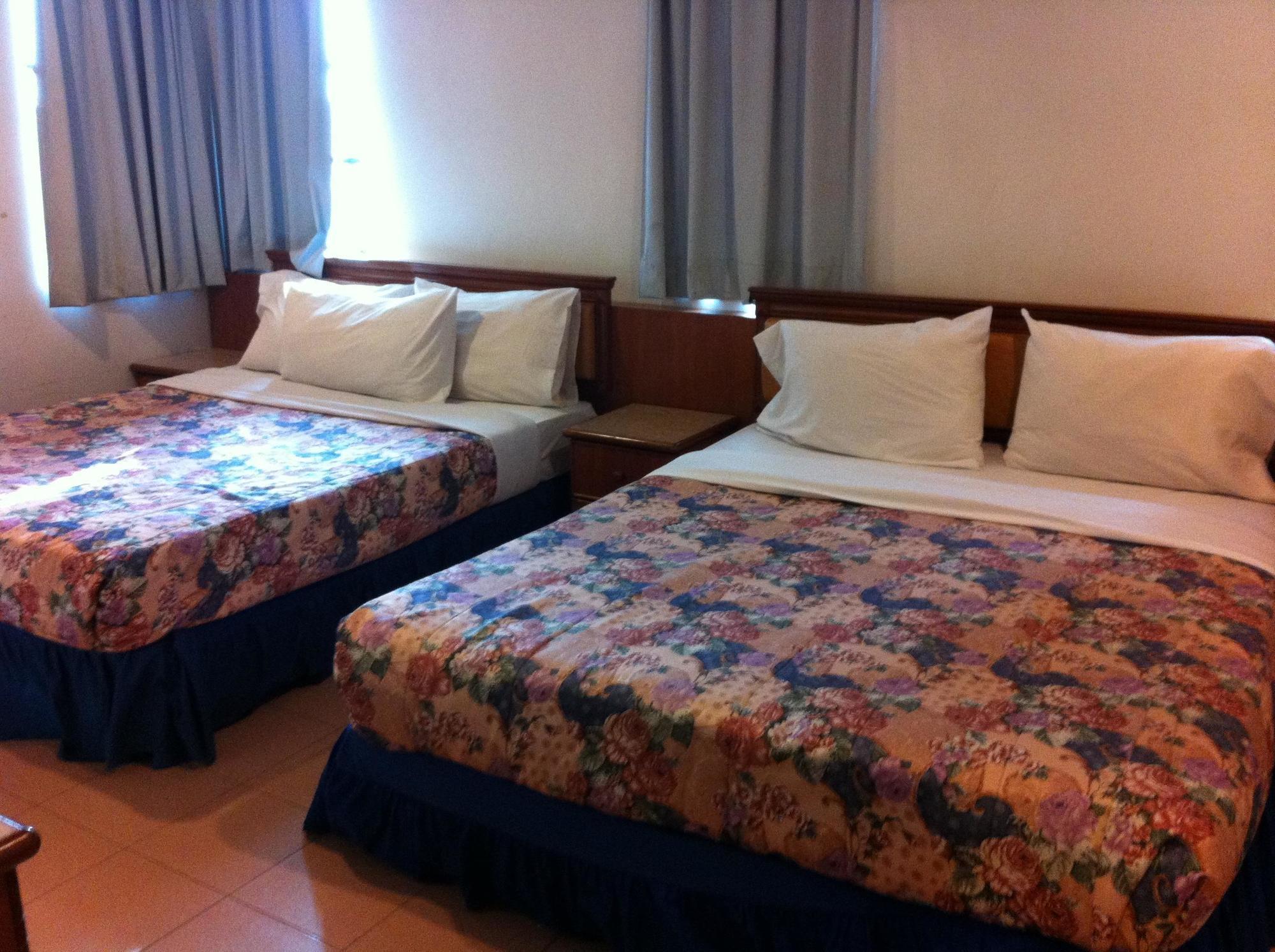 โอโย 89341 โฮเต็ล โฮม 88 Hotel เตลุคอินทัน ภายนอก รูปภาพ