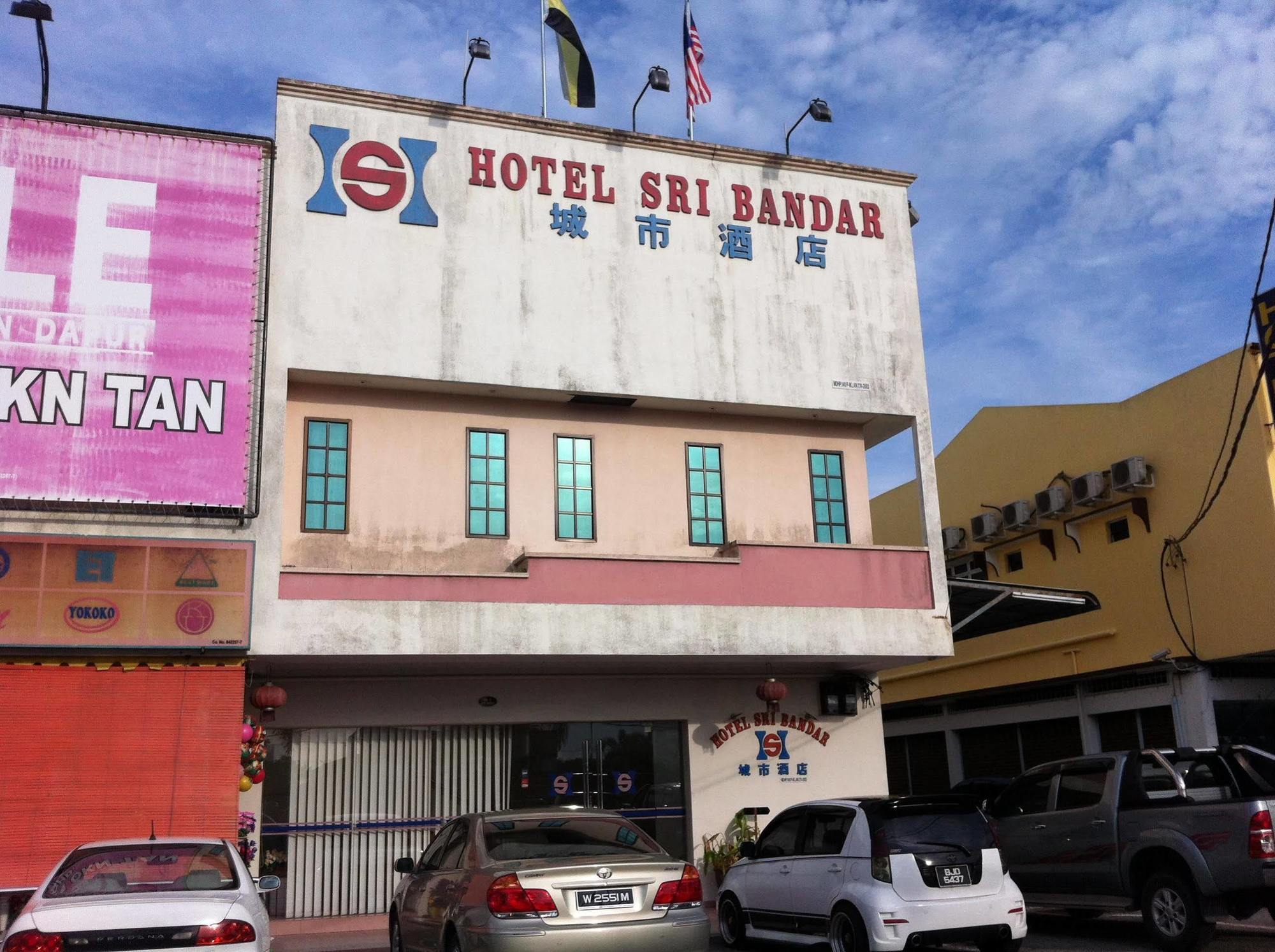 โอโย 89341 โฮเต็ล โฮม 88 Hotel เตลุคอินทัน ภายนอก รูปภาพ